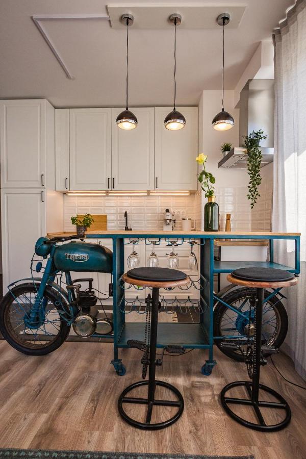 Stylish Oasis Central Apartment With Ac And Parking 부다페스트 외부 사진